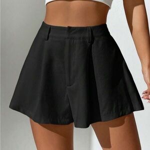 Shein Women's Black Pleated Detail Flowy Wide Leg Shorts Size Large